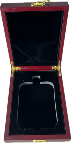 Wooden box suitable for a standard 6oz hip flask