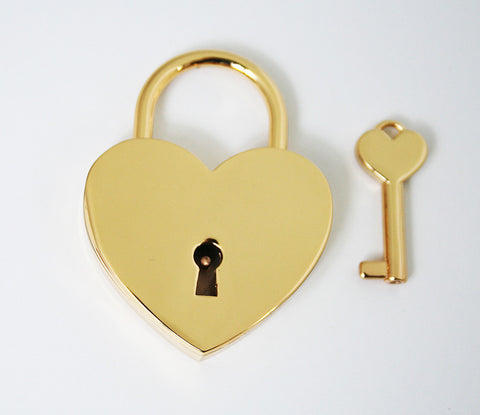 Engravable | Gold Single Heart Love Lock.
